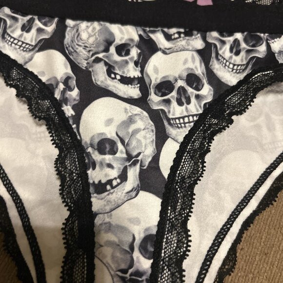 Morvia 3pk lace trim Skater goth Emo Bikini panties Large plus size skulls Pink - Picture 3 of 12